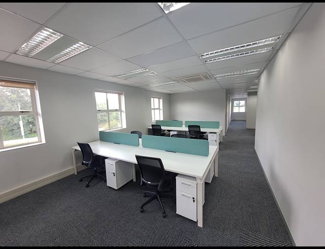 383M² OFFICE TO LET IN HYDE PARK